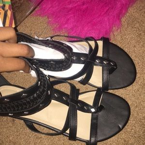 Ana  “A new approach” sandals